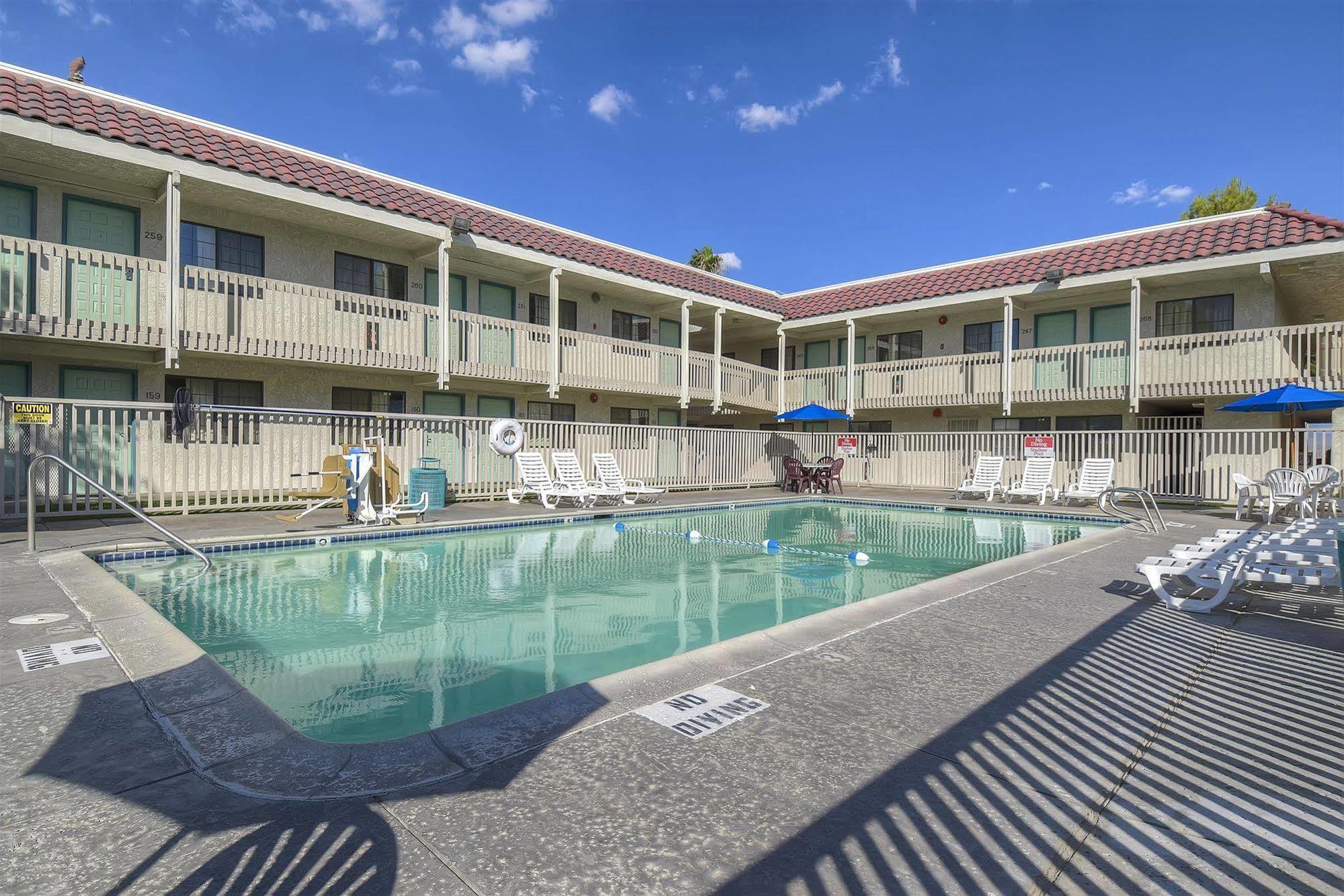 Motel 6-Barstow, Ca Екстериор снимка